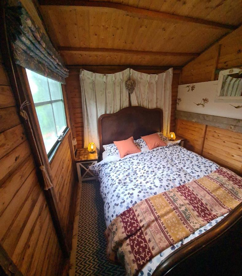 Hotel The Potting Shed Manuden Exterior foto